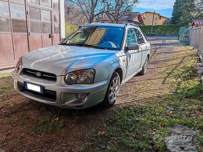 Usata Subaru Impreza 125 CV (91 kW) 2004 Grigio Station wagon