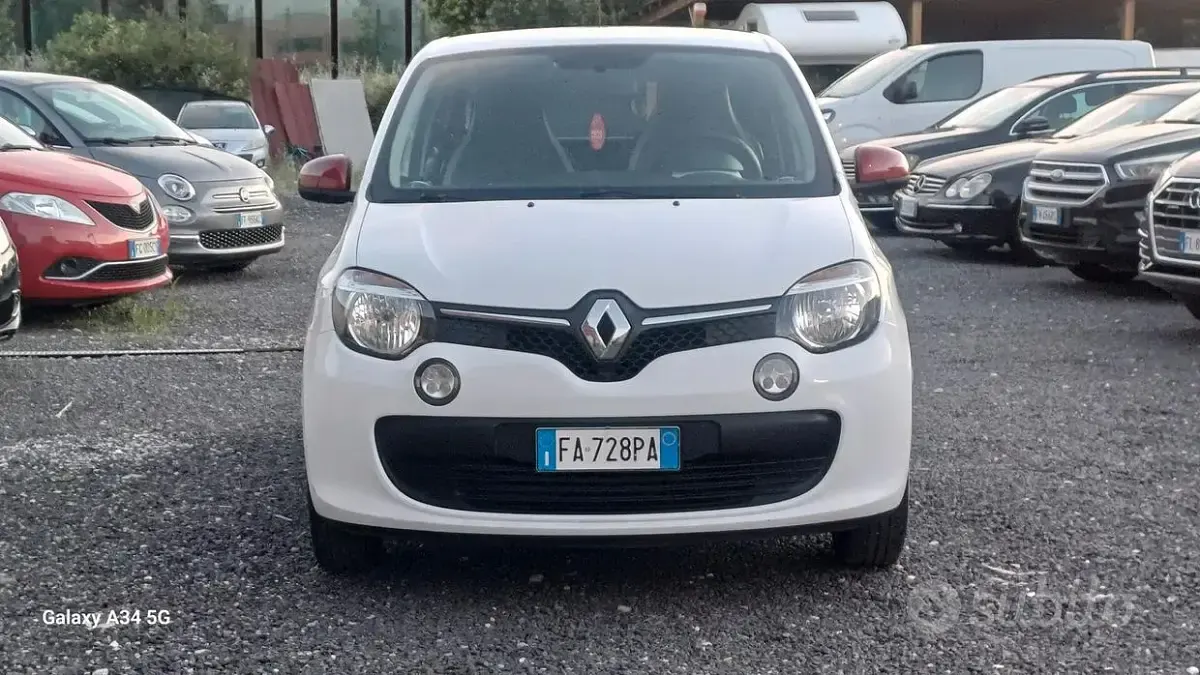 Usata Renault Twingo SE 69 CV (50 kW) 2015 Bianco Utilitaria