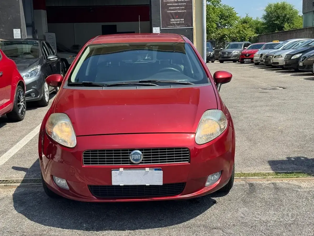 Usado Fiat Grande Punto Dynamic 65 HP (47 kW) 2006 Laranja Citadino