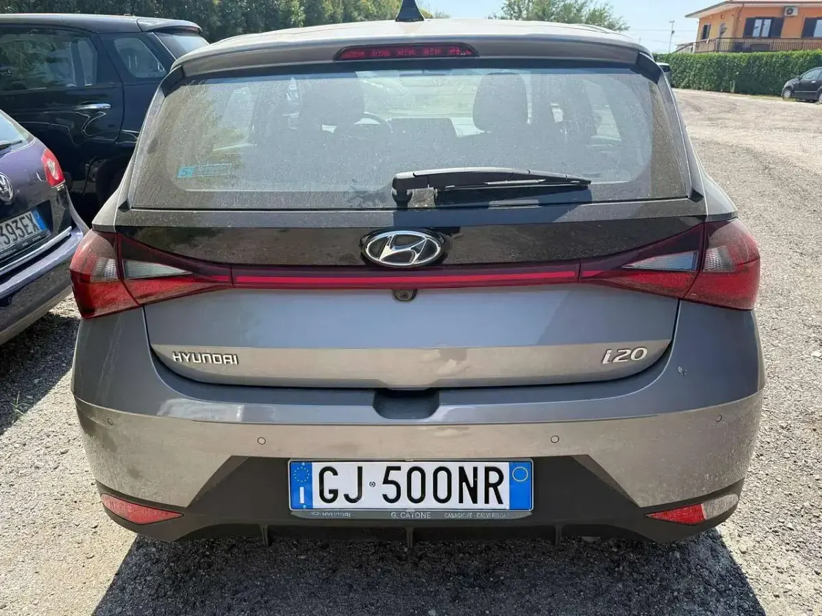 Usata Hyundai i20 101 CV (74 kW) 2022 Brass Utilitaria