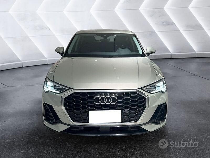 Usata Audi Q3 Sportback Business Plus 149 CV (109 kW) 2023 Grigio SUV