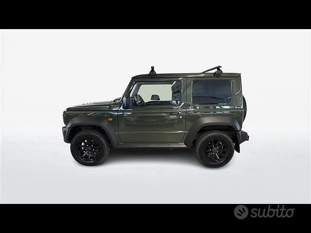 Usata Suzuki Jimny 102 CV (75 kW) 2023 Verde scuro SUV