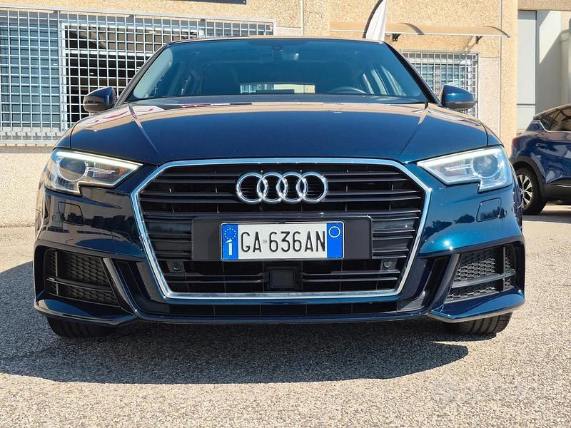 Usata Audi A3 S-Line 116 CV (85 kW) 2020 Blu Berlina