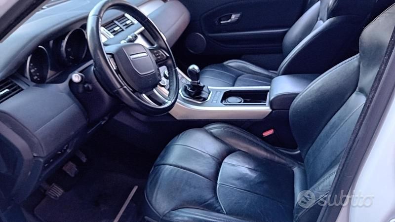 Usata Land Rover Range Rover evoque 150 CV (110 kW) 2016 Bianco SUV