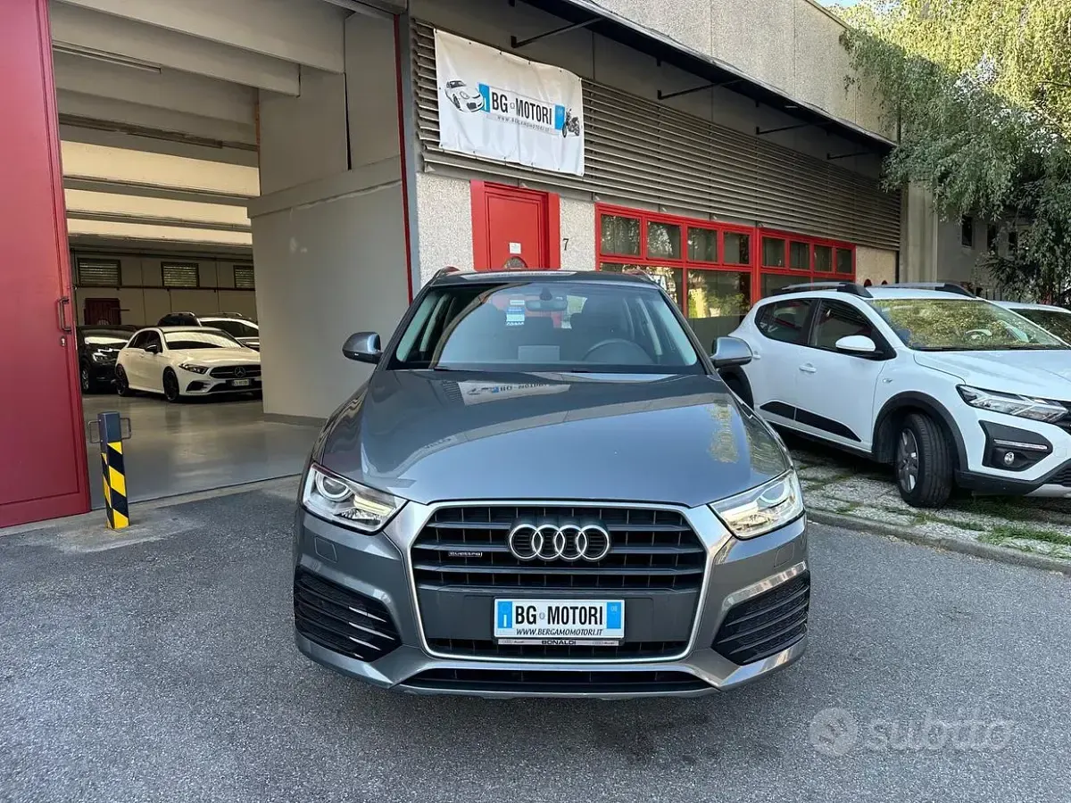 Usata Audi Q3 Comfort 150 CV (110 kW) 2017 Grigio SUV