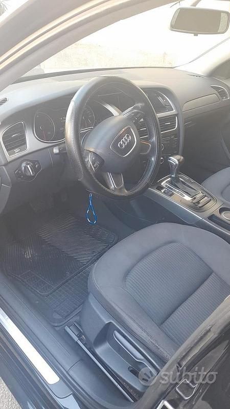 Usata Audi A4 143 CV (105 kW) 2012 Nero Station wagon