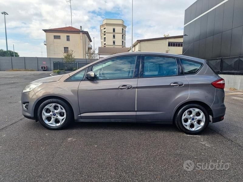Usata Ford C-MAX Titanium 115 CV (84 kW) 2012 Grigio Monovolume