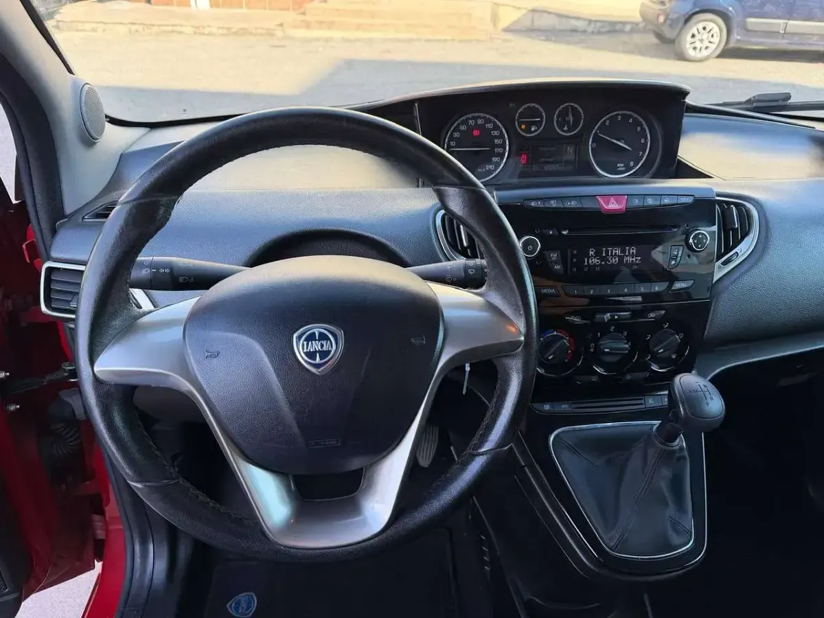Usata Lancia Ypsilon S 86 CV (63 kW) 2013 Rosso Utilitaria