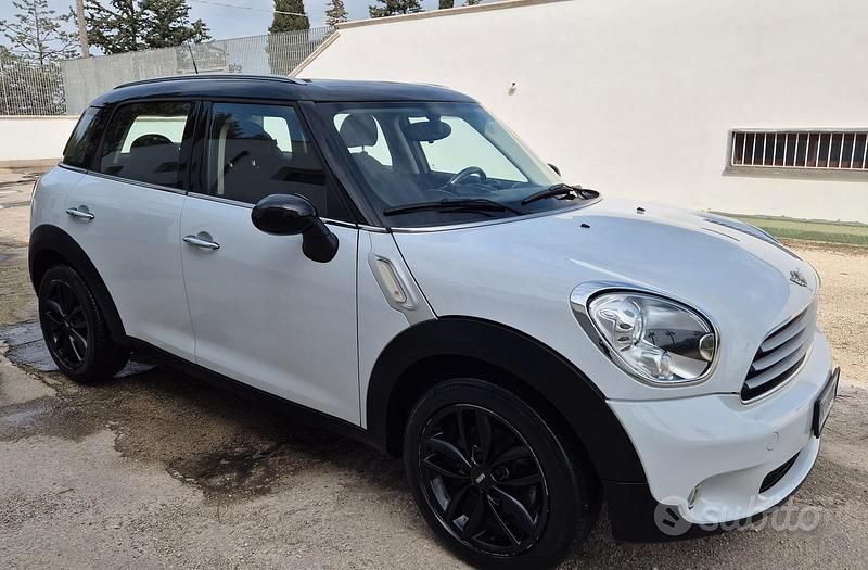 Usata Mini Cooper Countryman 111 CV (81 kW) 2013 Bianco SUV