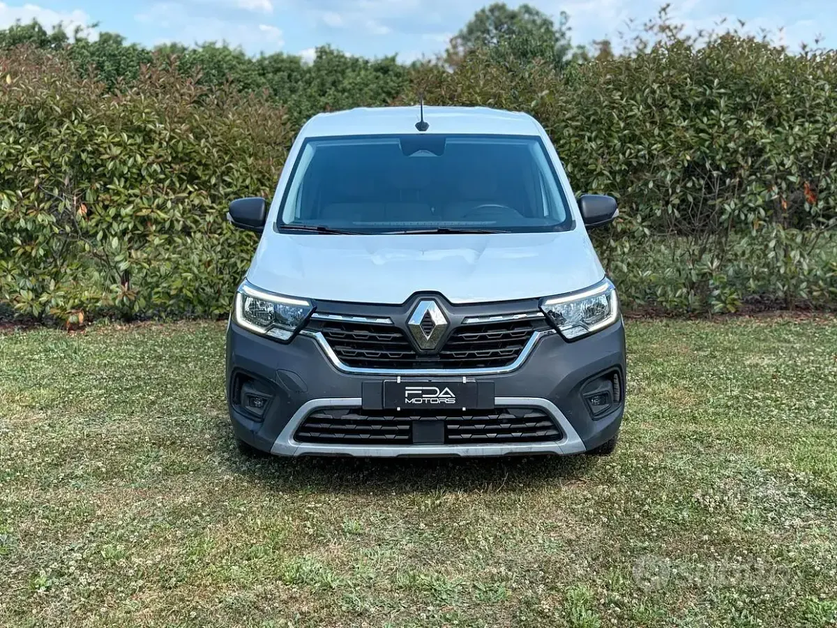 Usata Renault Kangoo Edition One 95 CV (69 kW) 2022 Bianco Monovolume