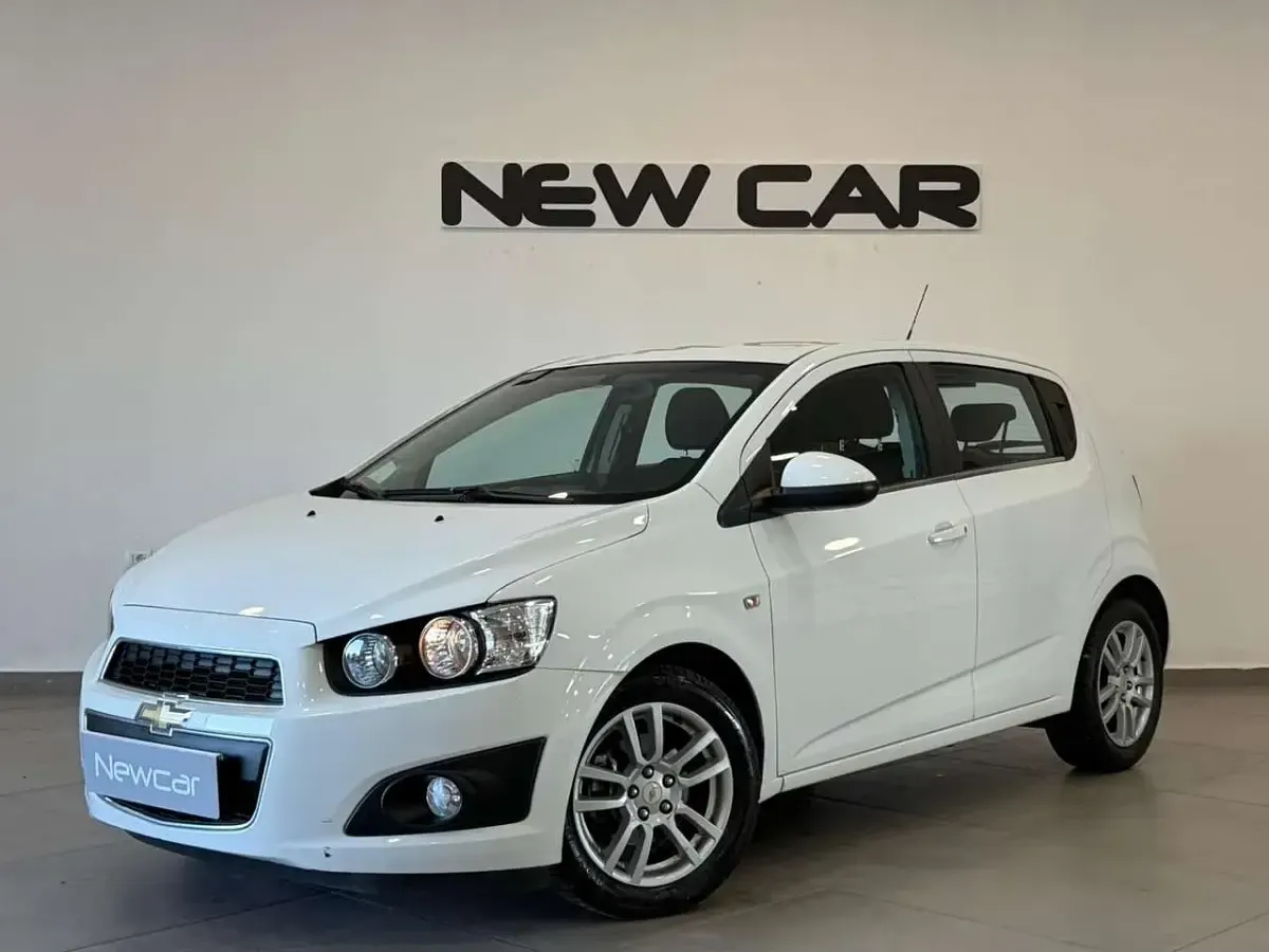 Usata Chevrolet Aveo LTZ 95 CV (69 kW) 2012 Bianco Berlina