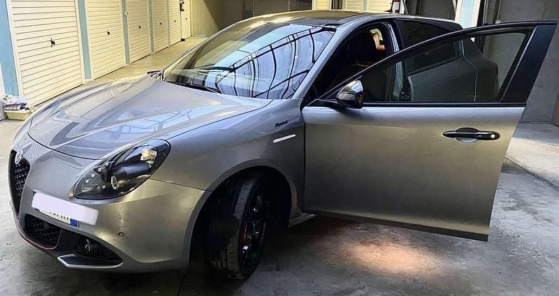 Usata Alfa Romeo Giulietta Sprint 120 CV (88 kW) 2020 Grigio Utilitaria