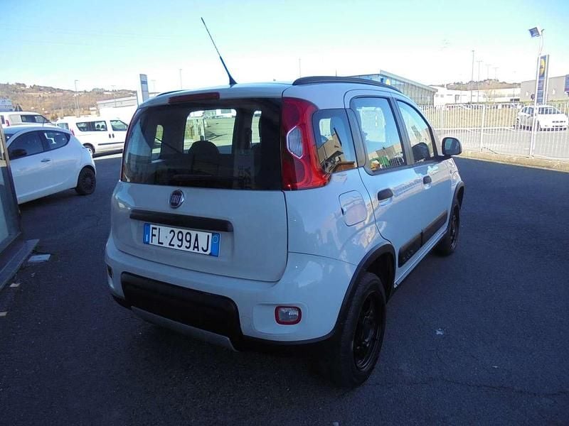 Usata Fiat Panda 4x4 S 86 CV (63 kW) 2017 Bianco Utilitaria