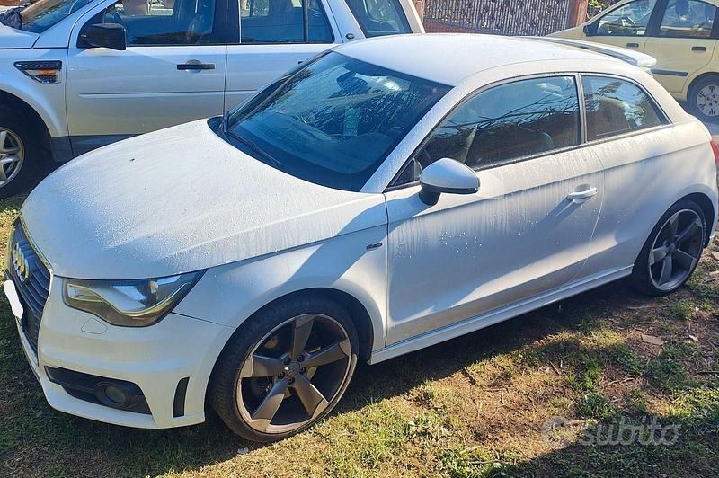 Bianco Usata 2013 Audi A1 Due volumi | 11.900 € (Buon prezzo) - Immagine 1/4
