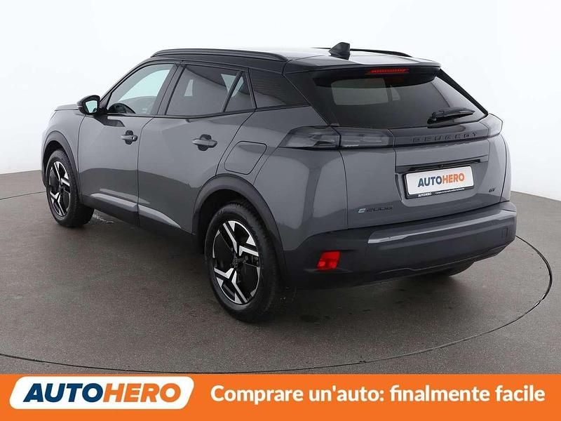 Usata Peugeot e-2008 GT 61 kW (84 CV) 2023 Grigio SUV