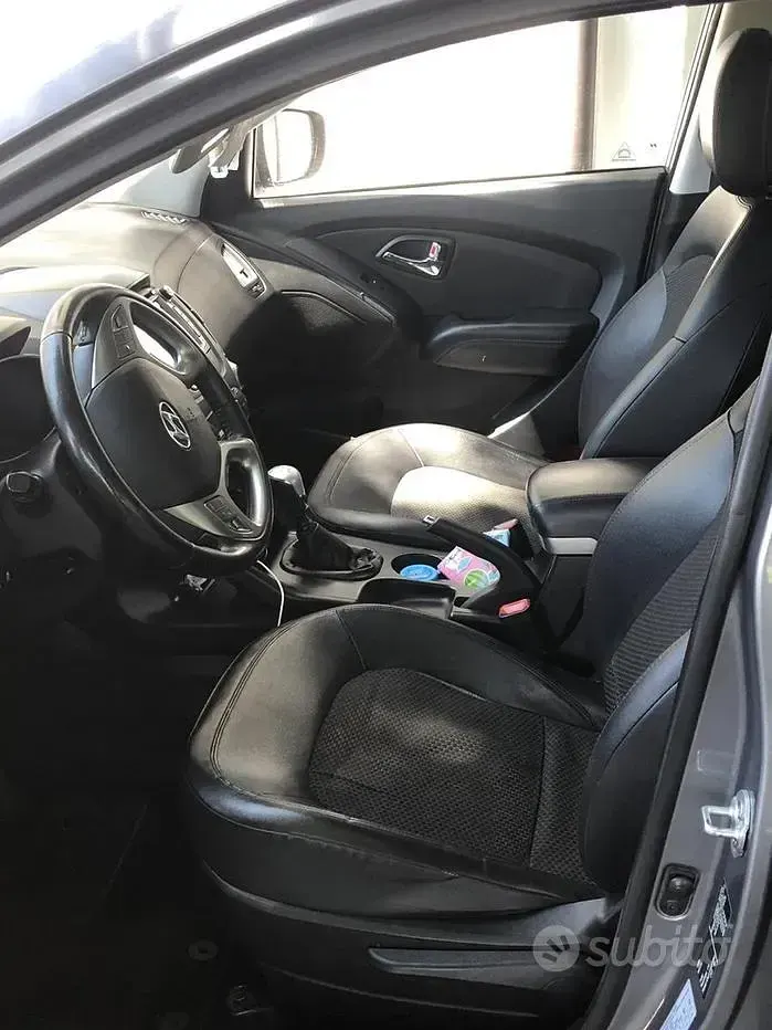 Usata Hyundai ix35 115 CV (84 kW) 2012 Grigio SUV