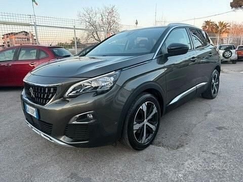 Usata Peugeot 3008 Allure 130 CV (95 kW) 2020 Grigio SUV