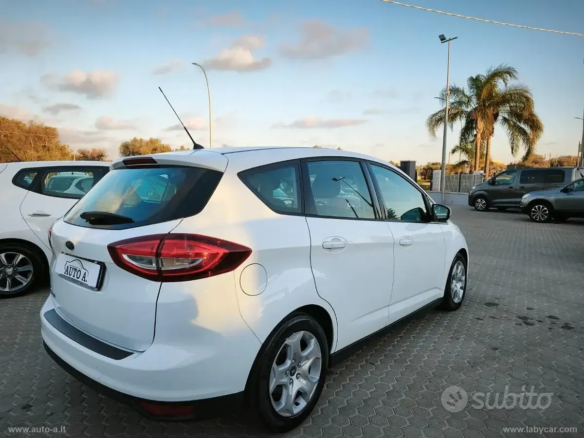 Usata Ford C-MAX Titanium 120 CV (88 kW) 2016 Bianco Monovolume