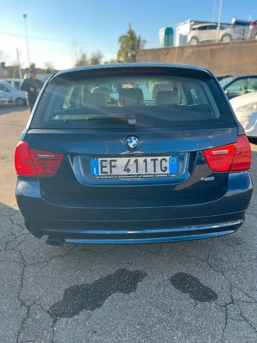 Usata BMW 316 115 CV (84 kW) 2010 Blu Station wagon