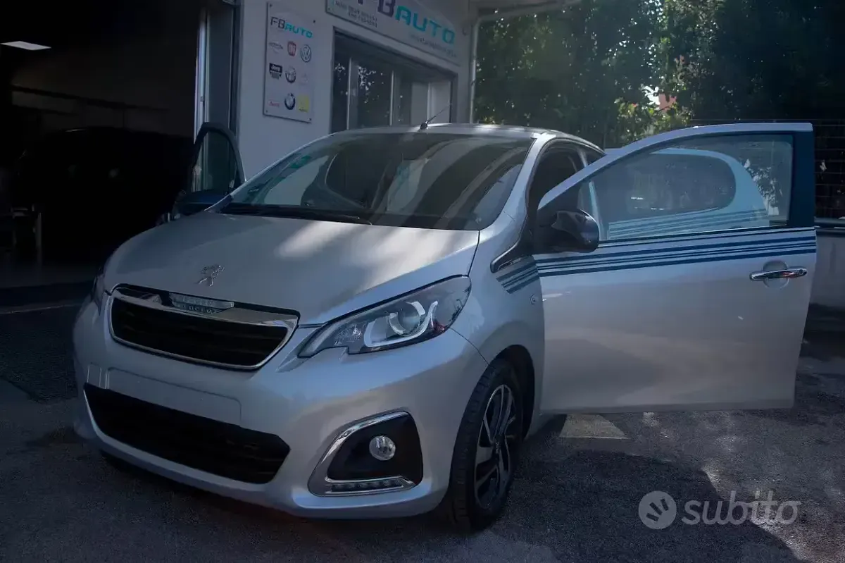 Usata Peugeot 108 82 CV (60 kW) 2018 Grigio Cabrio
