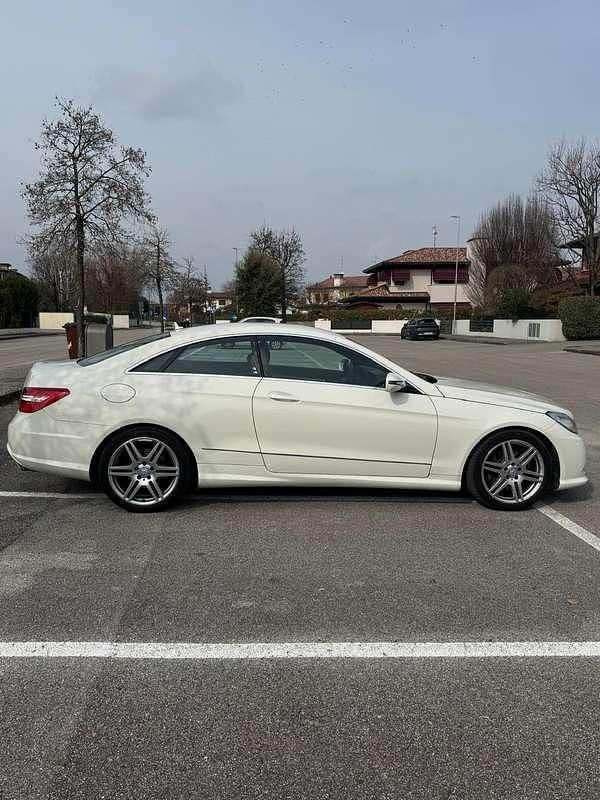 Gebraucht Mercedes E250 Avantgarde 204 PS (150 kW) 2010 Coupé