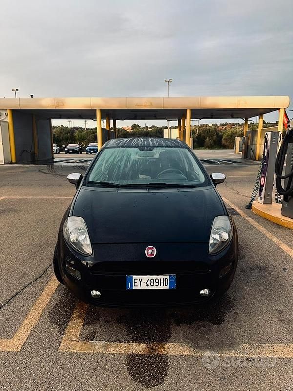 Usata Fiat Punto Evo Active 77 CV (56 kW) 2015 Utilitaria