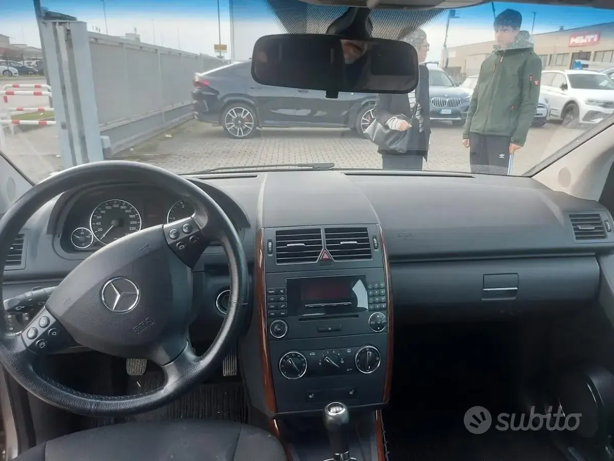 Usata Mercedes A180 Elegance 109 CV (80 kW) 2006 Grigio Berlina