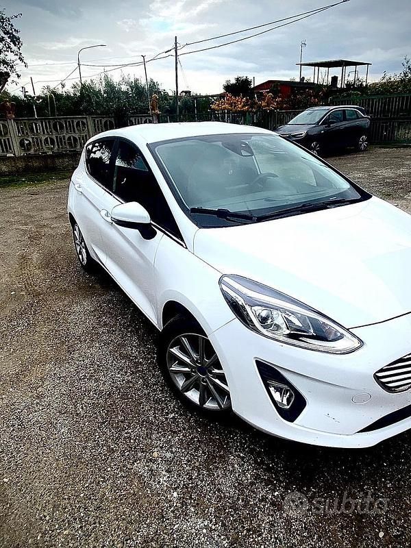 Usata Ford Fiesta Titanium 75 CV (55 kW) 2019 Bianco Berlina