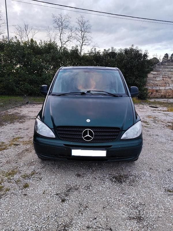 Usata Mercedes Vito 150 CV (110 kW) 2004 Verde Furgone