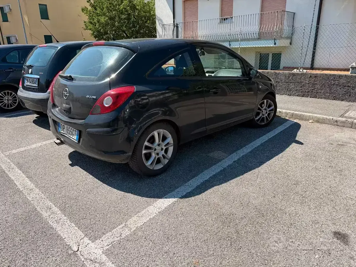Usata Opel Corsa 120 CV (88 kW) 2008 Nero Utilitaria
