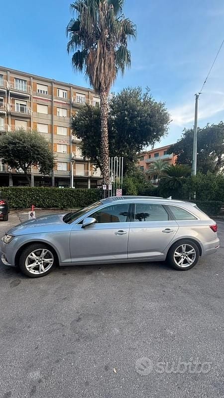 Usata Audi A4 150 CV (110 kW) 2018 Grigio Station wagon