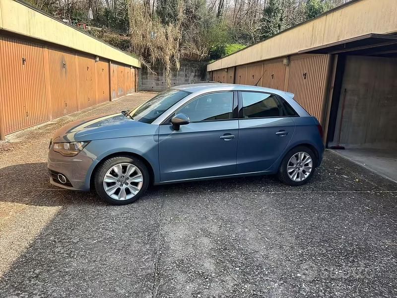 Usata Audi A1 90 CV (66 kW) 2012 Grigio Utilitaria