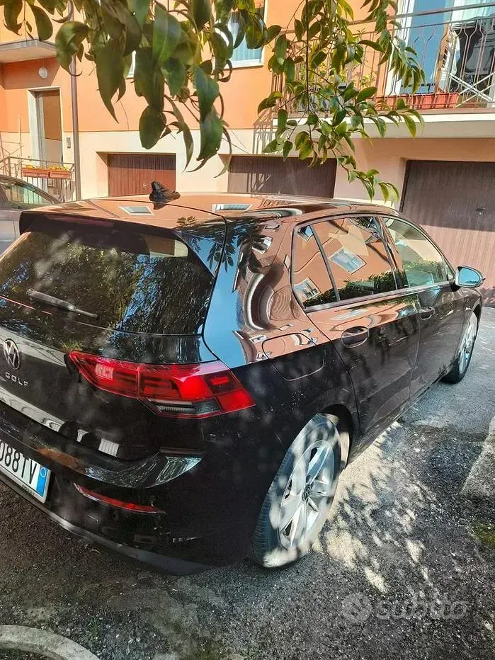Usata VW Golf VIII 150 CV (110 kW) 2020 Nero Berlina