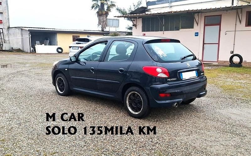 Usata Peugeot 206 60 CV (44 kW) 2012 Nero Berlina