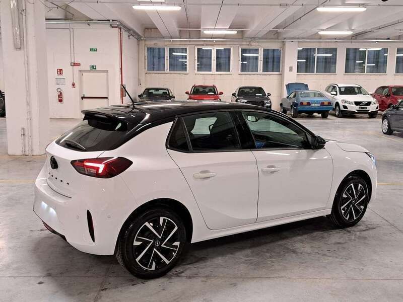 Usata Opel Corsa 75 CV (55 kW) 2024 Bianco Utilitaria