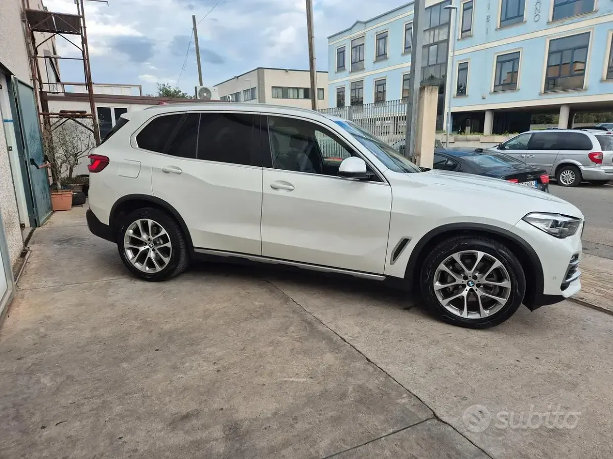 Usata BMW X5 xLine 265 CV (194 kW) 2019 Bianco SUV