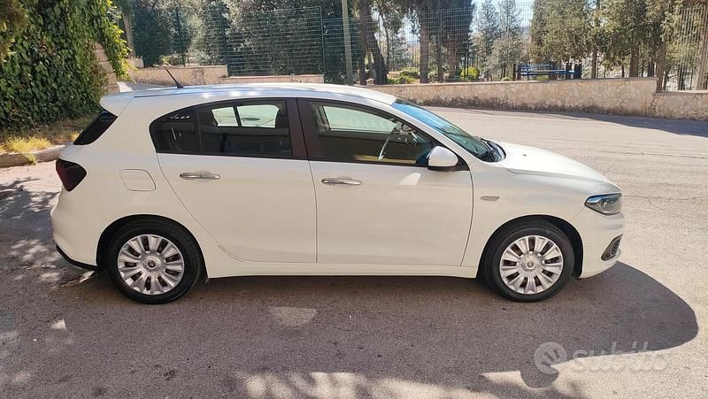 Usata Fiat Tipo Easy 95 CV (69 kW) 2019 Bianco Berlina