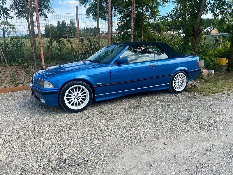 Usata BMW 318 Cabriolet 1998 Blu Cabrio