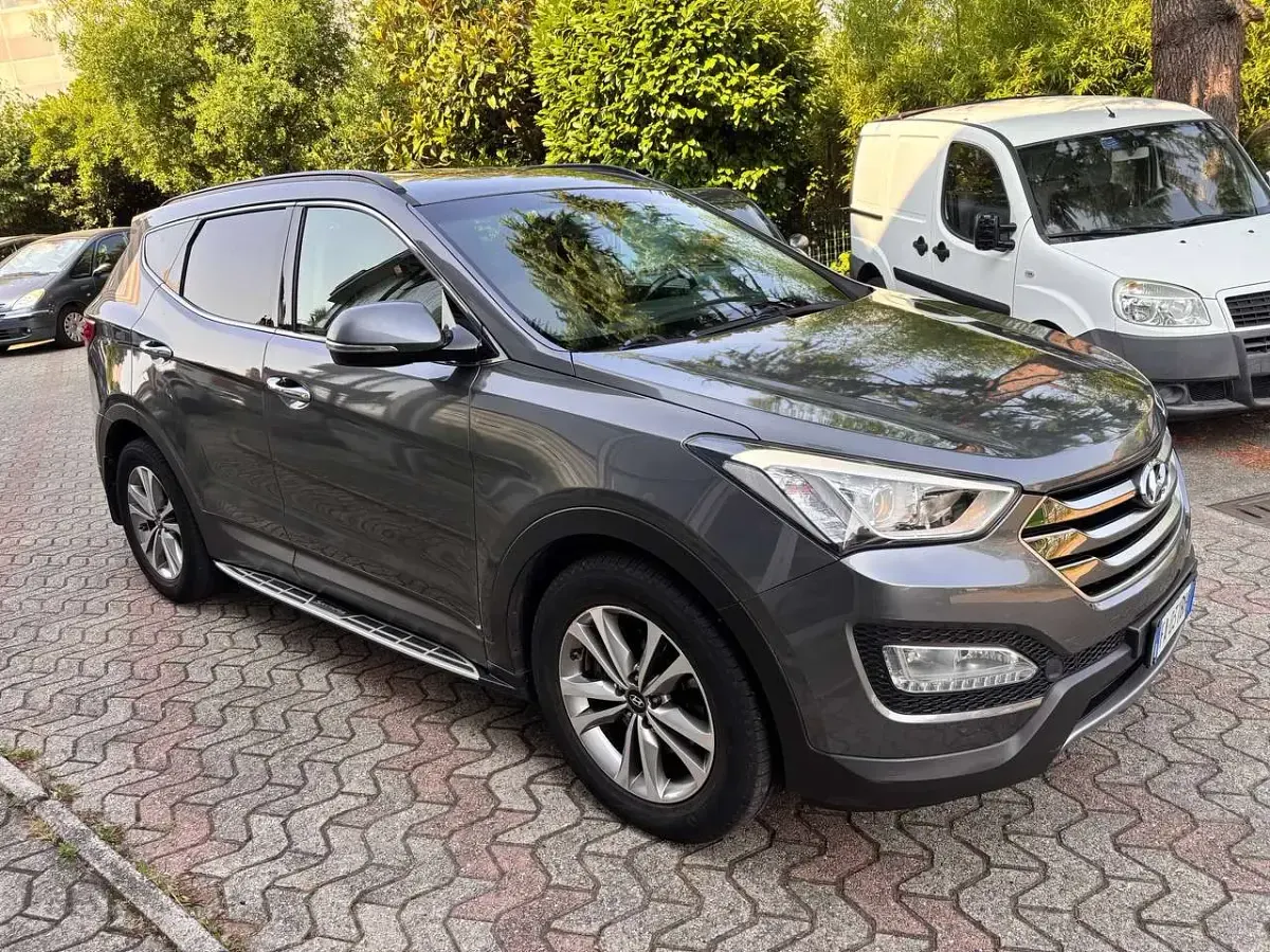 Usata Hyundai Santa Fe Comfort 197 CV (144 kW) 2015 Grigio SUV