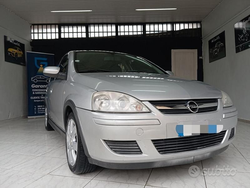 Usata Opel Corsa 80 CV (58 kW) 2006 Grigio Berlina