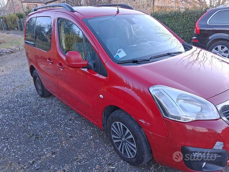 Usata Peugeot Partner Tepee Active 99 CV (72 kW) 2016 Rosso Monovolume