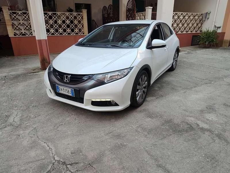 Usata Honda Civic Lifestyle 120 CV (88 kW) 2013 Berlina