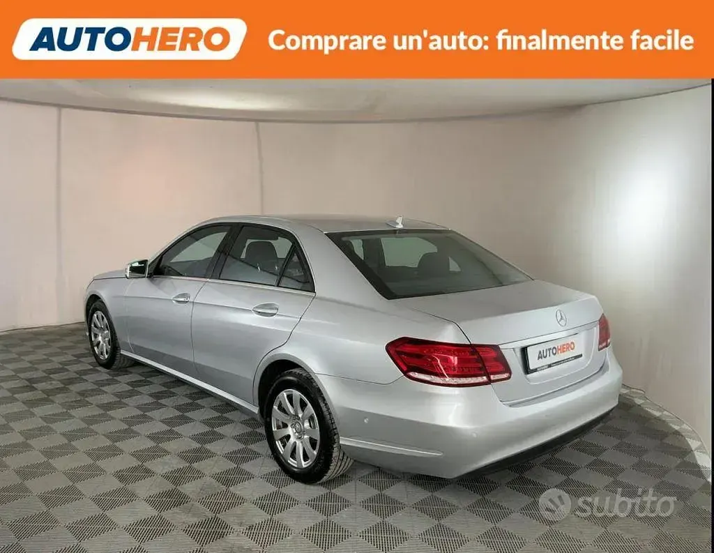 Usata Mercedes E200 Business 136 CV (100 kW) 2016 Grigio Berlina
