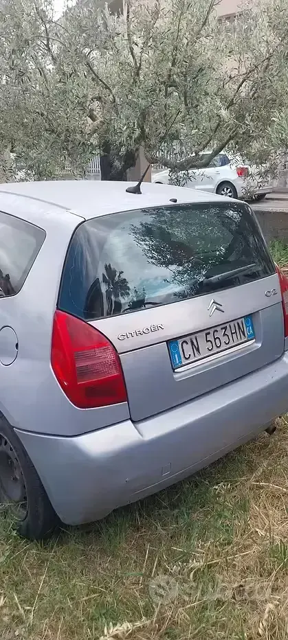 Usata Citroën C2 68 CV (50 kW) 2004 Grigio Utilitaria