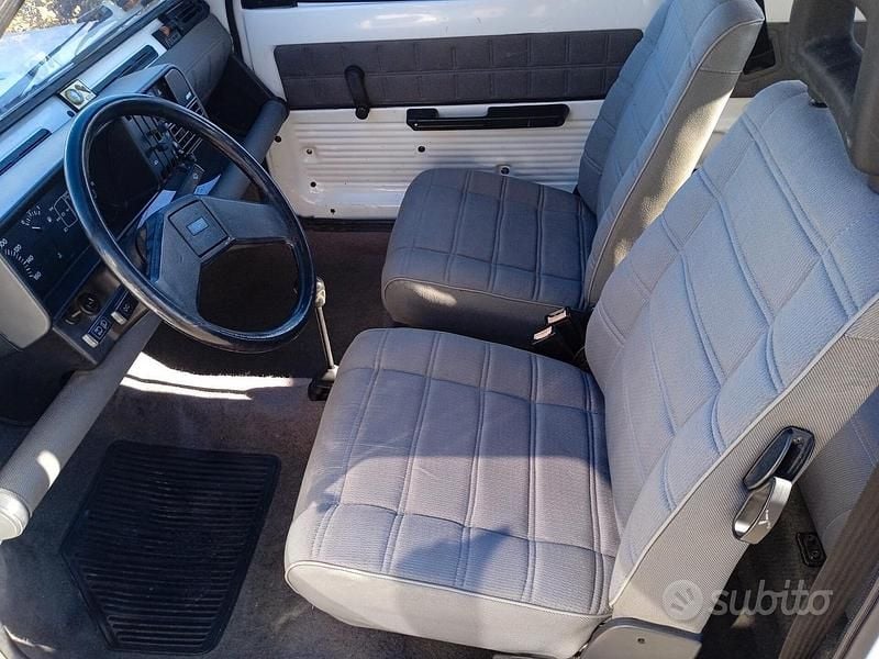 Usata Fiat 750 S 44 CV (32 kW) 1991 Bianco Berlina