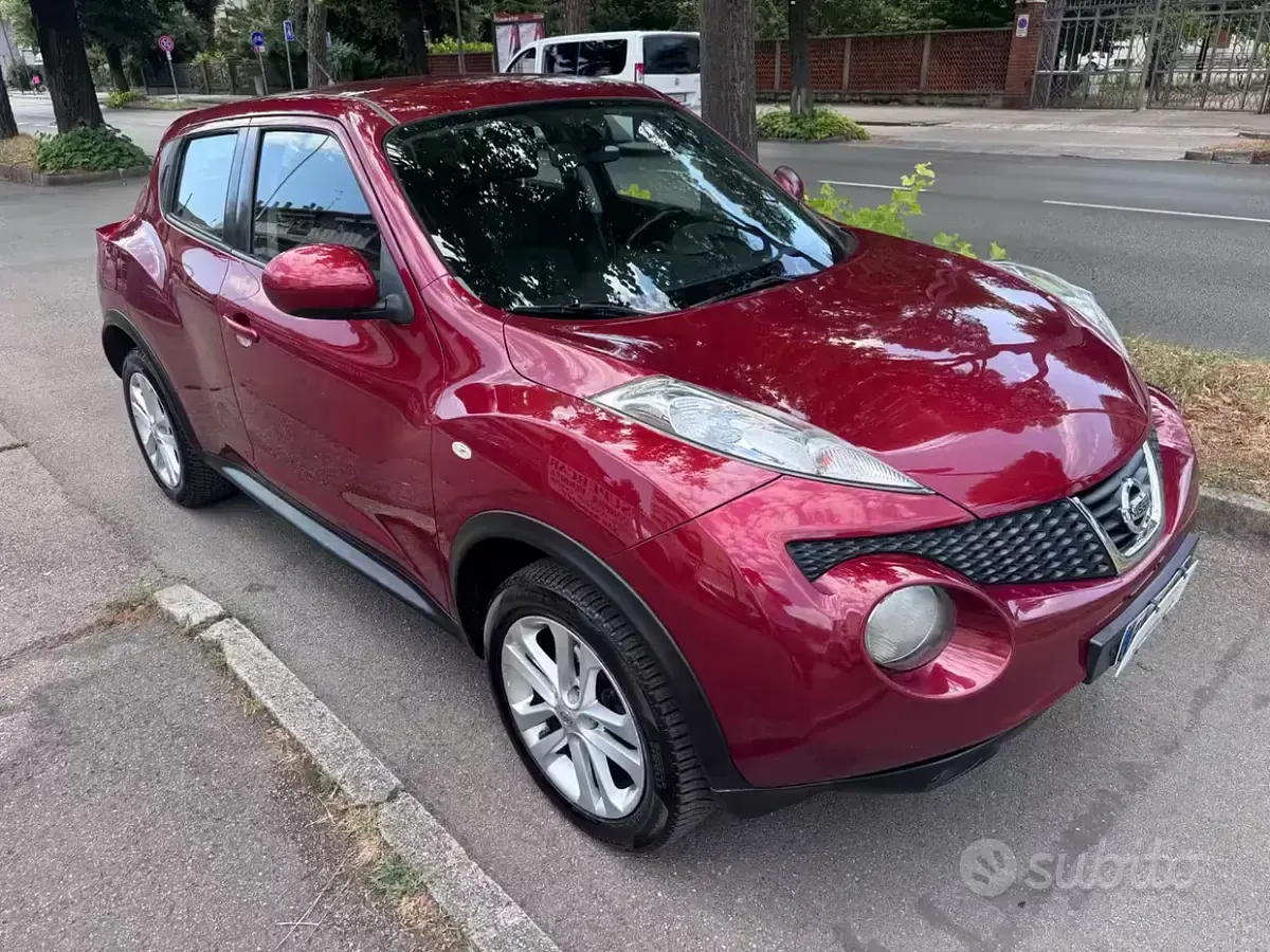 Usata Nissan Juke 117 CV (86 kW) 2014 Rosso SUV