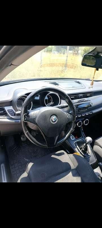 Usata Alfa Romeo Giulietta Progression 105 CV (77 kW) 2011 Berlina