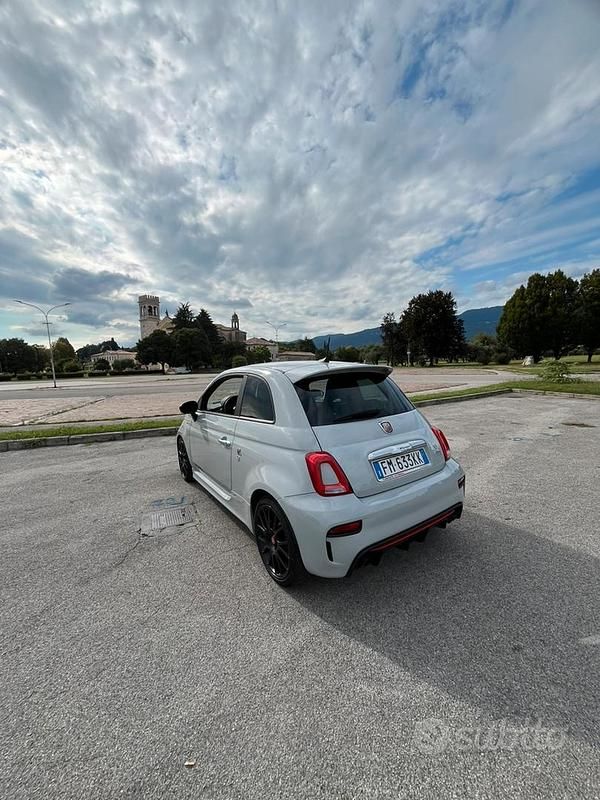 Usata Abarth 595 Pista 160 CV (117 kW) 2017 Grigio Utilitaria