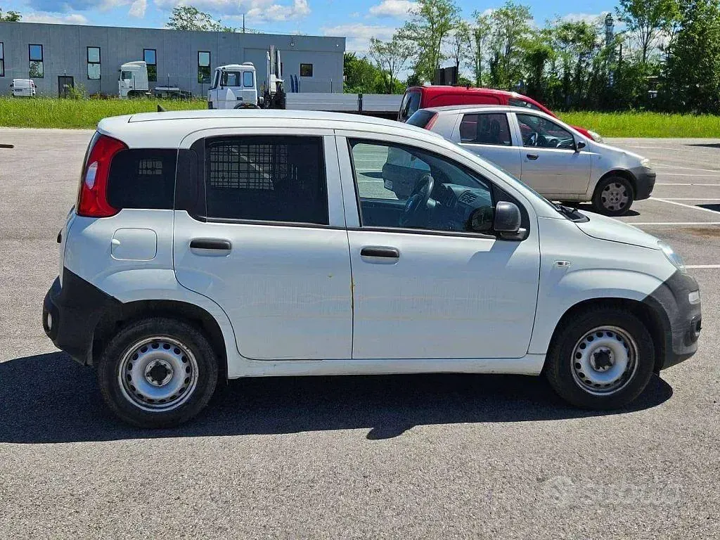 Usata Fiat Panda Pop 69 CV (50 kW) 2019 Bianco Utilitaria