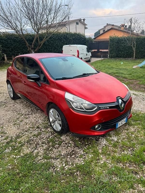 Usata Renault Clio IV 90 CV (66 kW) 2014 Rosso Berlina